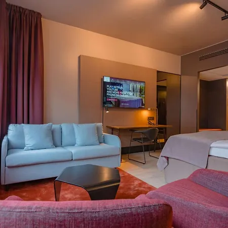 مارسكي باي سكانديك فندق 5*